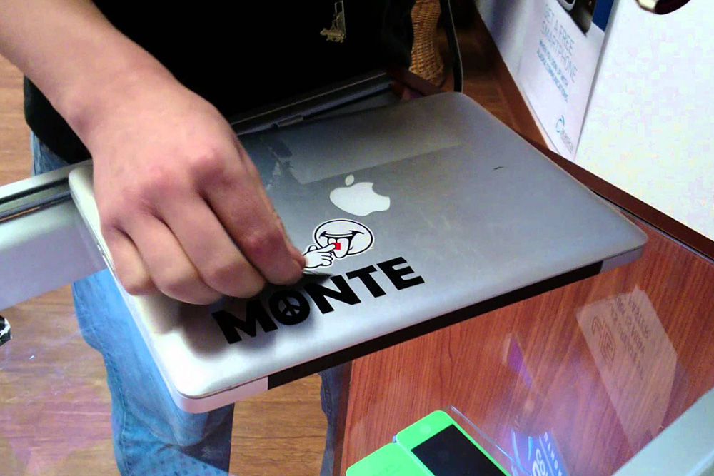 MacBook sticker verwijderen?